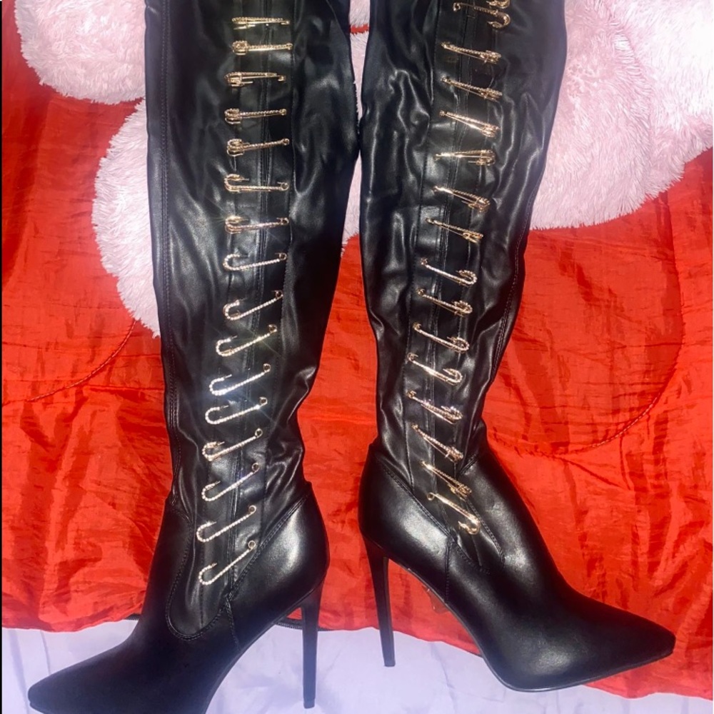 Thigh boots brand new